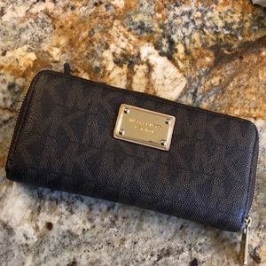 Michael Kors wallet